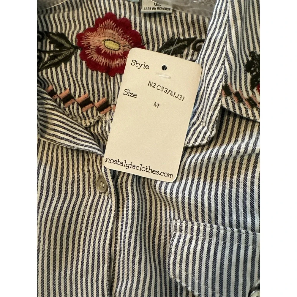 NWT Nostalgia Pinstripe Embroidered Flowy Sz Medium